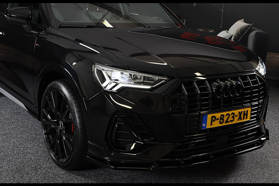 Audi Q3 35 TFSI RSQ3 Look / AUT / Virtual Cockpit / Lane Assist / Dode Hoek / Elek Stoelen / Led / Pdc / 21 Inch