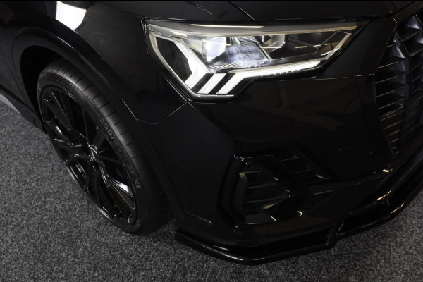 Audi Q3 35 TFSI RSQ3 Look / AUT / Virtual Cockpit / Lane Assist / Dode Hoek / Elek Stoelen / Led / Pdc / 21 Inch