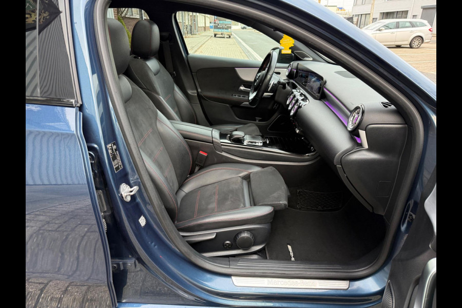 Mercedes-Benz A-Klasse 220 4MATIC Premium Plus LEER/NAV/PANO
