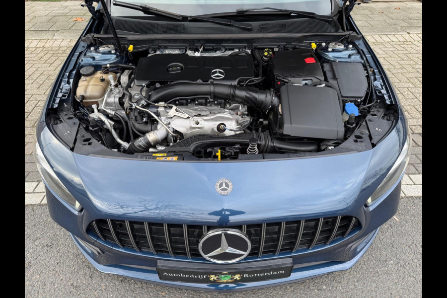 Mercedes-Benz A-Klasse 220 4MATIC Premium Plus LEER/NAV/PANO