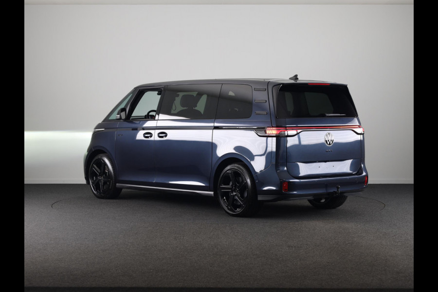 Volkswagen ID. Buzz GTX 86 kWh LWB 7p. 340 pk | Verlengde garantie | Navigatie | Trekhaak (wegklapbaar) | Parkeersensoren (Park assist) | Achteruitrijcamera | Stoelverwarming v/a |