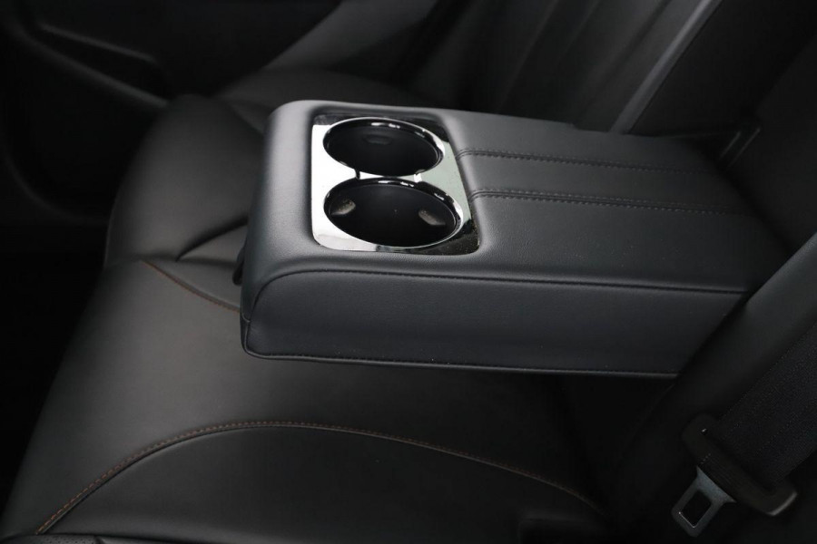 MG HS 1.5 TGDI Luxury Plug-in Hybride | PHEV | Stoelverwarming | 360 graden camera | Ledereren bekleding |