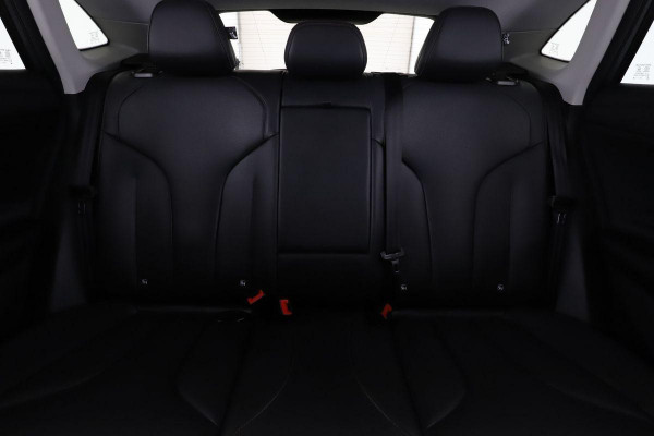 MG HS 1.5 TGDI Luxury Plug-in Hybride | PHEV | Stoelverwarming | 360 graden camera | Ledereren bekleding |