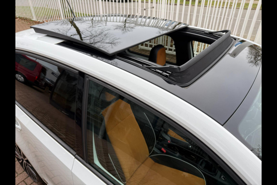 Volkswagen up! 1.0 TSI BMT high up! | Pano | Camera | PDC