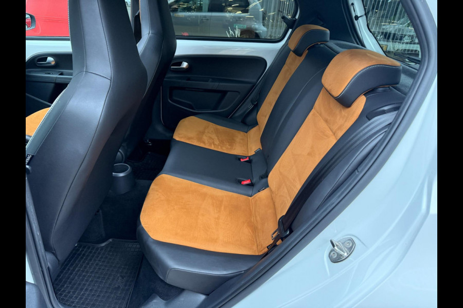 Volkswagen up! 1.0 TSI BMT high up! | Pano | Camera | PDC