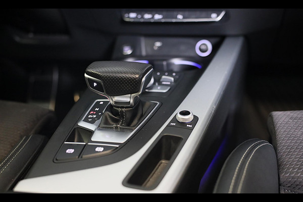 Audi A5 Sportback 2.0 TFSI S Line / AUT /190 Pk / Virtual Cockpit / ACC / Open Panoramadak / Navi / Led / Pdc / 19 Inch / Trekhaak