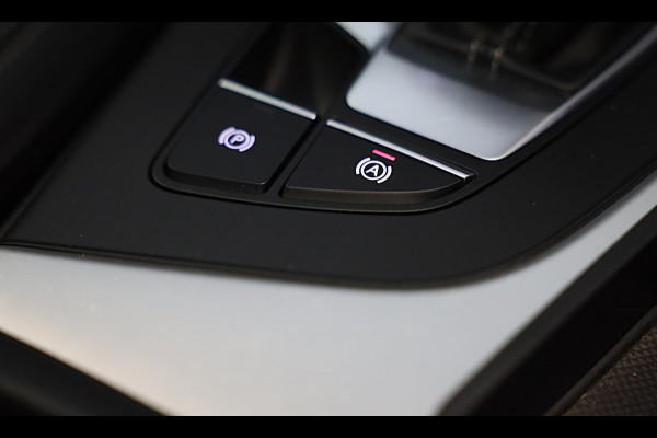 Audi A5 Sportback 2.0 TFSI S Line / AUT /190 Pk / Virtual Cockpit / ACC / Open Panoramadak / Navi / Led / Pdc / 19 Inch / Trekhaak