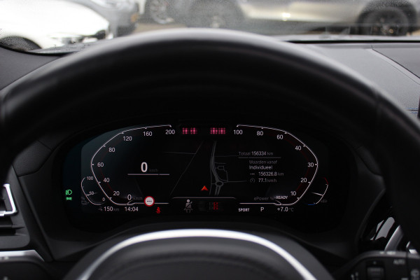 BMW iX3 High Executive 80 kWh / SoH 94.7% / Trekhaak / Panoramadak / 360Camera / Head-up / 20'' / Leder / Harman Kardon / Sfeerverlichting / Dodehoek / DAB / Stuur+Stoelverwarming / ACC