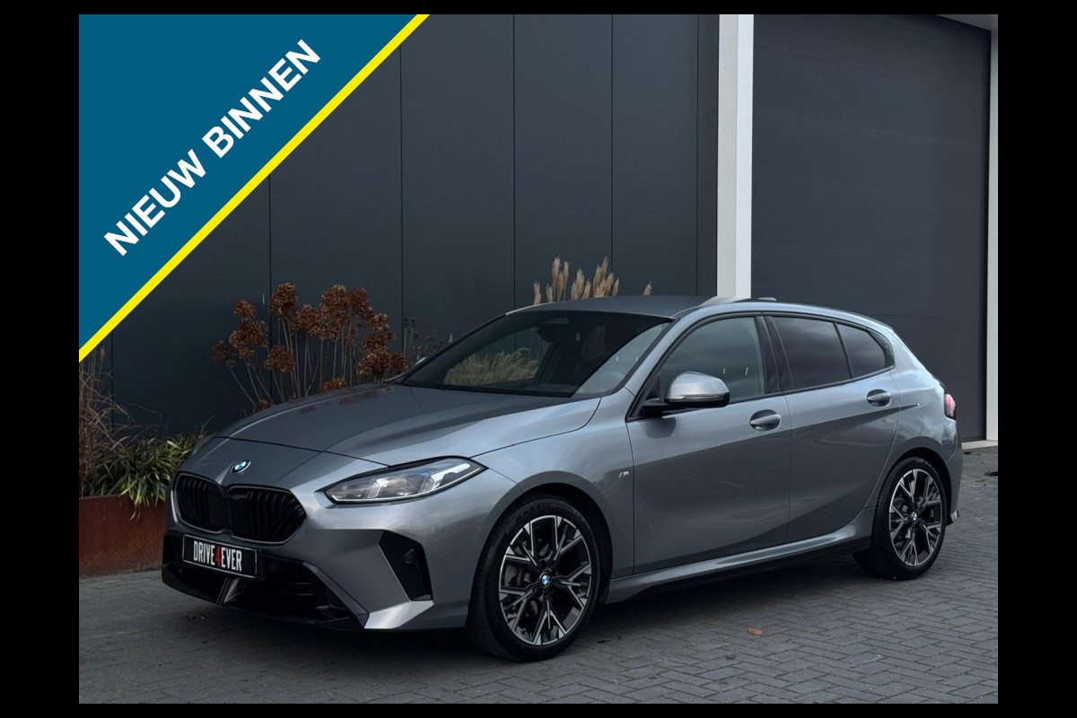 BMW 1-serie 120i M PACK 2025 LEDER SPORTVELGEN H&K LED WIDESCREEN