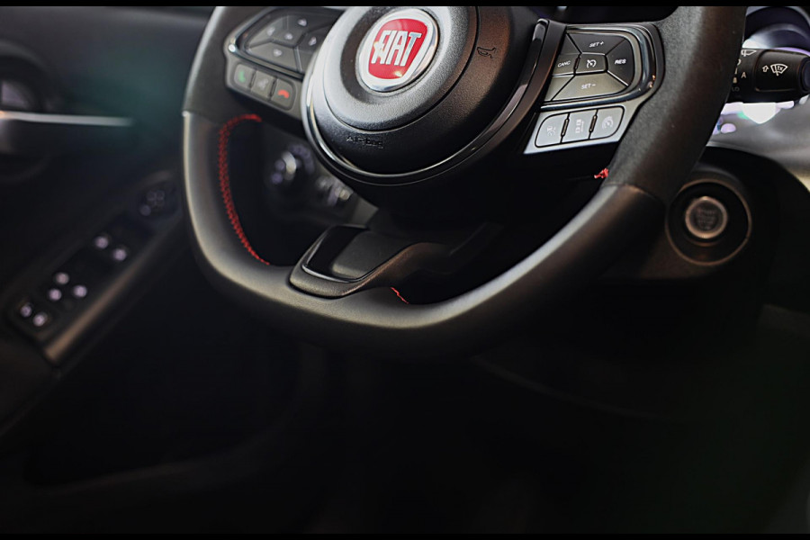 Fiat 500X 1.5 Hybrid RED Cabrio / Acc / Lane Assist / Dode Hoek / Camera / Navi / Ecc / Elek Pakket / Led / Pdc / 18 Inch