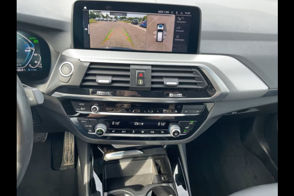 BMW X3 xDrive30e M-SPORT ** LED, NAVI+, PANORAMA, TREKH, KEYLESS, HuD, 19-inch LMV ** 1e EIG - UNFALLFREI - BMW GAR ** ** INFORMEER OOK NAAR ONZE AANTREKKELIJKE FINANCIAL-LEASE TARIEVEN **