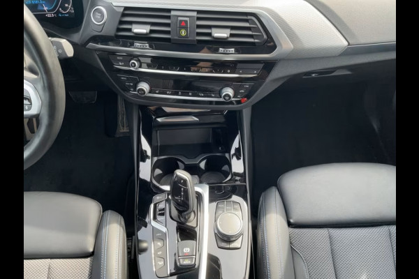 BMW X3 xDrive30e M-SPORT ** LED, NAVI+, PANORAMA, TREKH, KEYLESS, HuD, 19-inch LMV ** 1e EIG - UNFALLFREI - BMW GAR ** ** INFORMEER OOK NAAR ONZE AANTREKKELIJKE FINANCIAL-LEASE TARIEVEN **