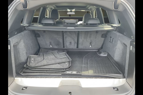 BMW X3 xDrive30e M-SPORT ** LED, NAVI+, PANORAMA, TREKH, KEYLESS, HuD, 19-inch LMV ** 1e EIG - UNFALLFREI - BMW GAR ** ** INFORMEER OOK NAAR ONZE AANTREKKELIJKE FINANCIAL-LEASE TARIEVEN **