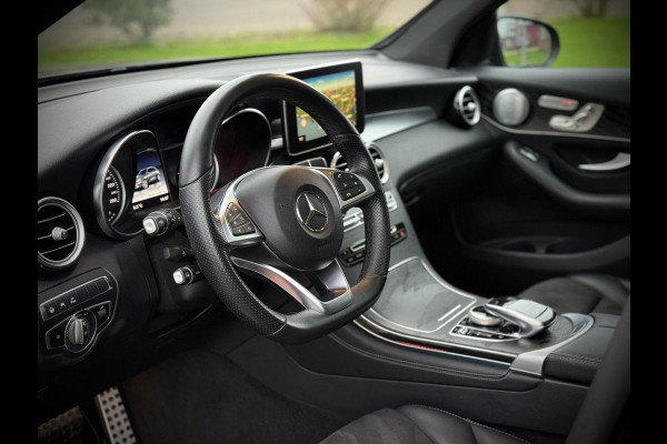 Mercedes-Benz GLC 300 4MATIC AMG Panoramadak|Luchtvering|Burmester®|Camera|Night pakket|Elektr. verst. stoelen