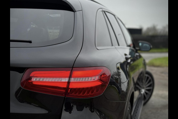 Mercedes-Benz GLC 300 4MATIC AMG Panoramadak|Luchtvering|Burmester®|Camera|Night pakket|Elektr. verst. stoelen