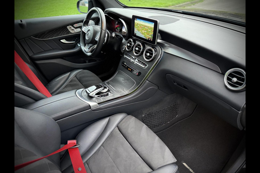 Mercedes-Benz GLC 300 4MATIC AMG Panoramadak|Luchtvering|Burmester®|Camera|Night pakket|Elektr. verst. stoelen