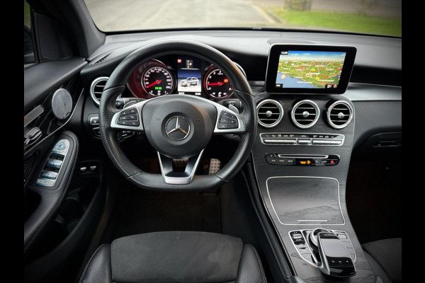 Mercedes-Benz GLC 300 4MATIC AMG Panoramadak|Luchtvering|Burmester®|Camera|Night pakket|Elektr. verst. stoelen