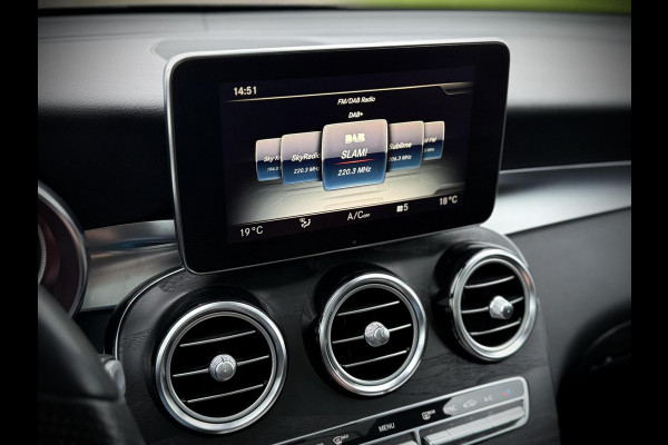 Mercedes-Benz GLC 300 4MATIC AMG Panoramadak|Luchtvering|Burmester®|Camera|Night pakket|Elektr. verst. stoelen