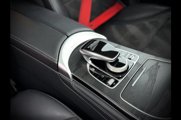 Mercedes-Benz GLC 300 4MATIC AMG Panoramadak|Luchtvering|Burmester®|Camera|Night pakket|Elektr. verst. stoelen