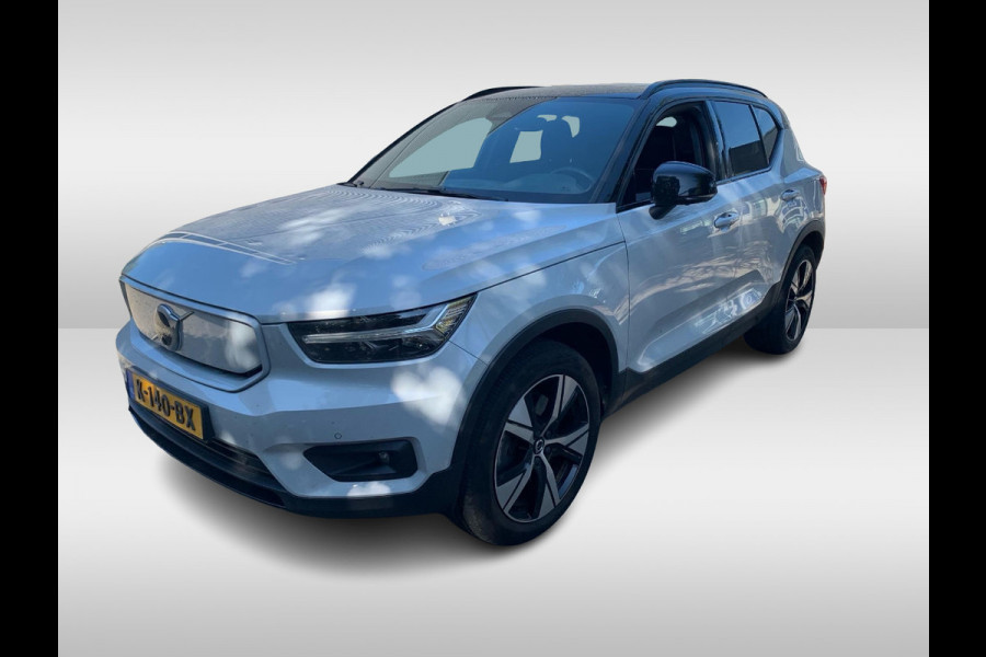 Volvo XC40 Recharge P8 AWD R-Design / SoH 92.1% / Trekhaak / Panoramadak / Camera / Keyless / Harman Kardon / 19'' / Half leder / Stuur+Stoelverwarming / DAB / Dodehoek / ACC
