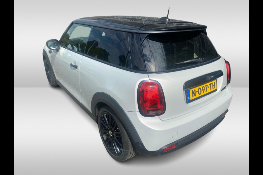 MINI Mini Electric Business Edition 33 kWh / Panoramadak / Leder / Keyless / 17'' / CarPlay / Navigatie / Stuur+Stoelverwarming / Cruise Control / LED Koplampen