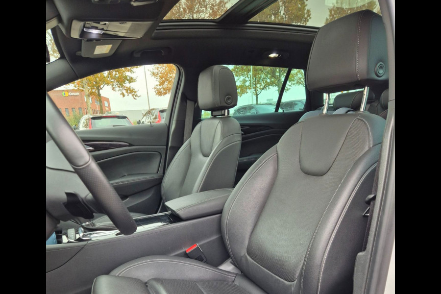Opel Insignia Sports Tourer 1.6 Turbo Exclusive / Panoramadak / Camera / Head-up / Keyless / Bose / 18'' / Matrix LED / Navigatie / CarPlay / Stuur+Stoelverwarming / DAB / Cruise Control