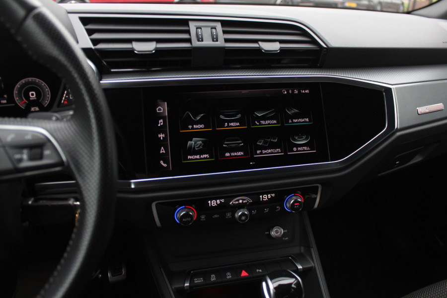 Audi Q3 35 TFSI Pro Line 3x S-Line / Navigatie / Half leder / 18'' / LED Koplampen / Parkeerhulp achter / Stoelverwarming / Cruise Control