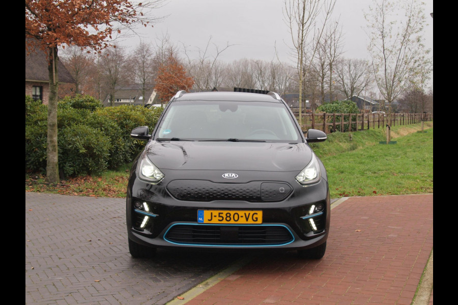 Kia e-Niro ExecutiveLine 64 kWh Facelift | 3 fase lader | Camera | Apple Carplay | JBL |