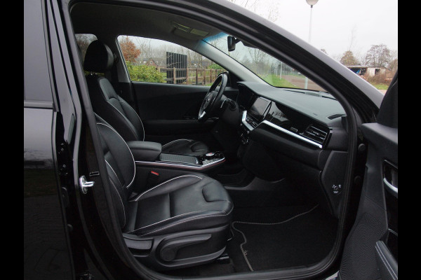 Kia e-Niro ExecutiveLine 64 kWh Facelift | 3 fase lader | Camera | Apple Carplay | JBL |
