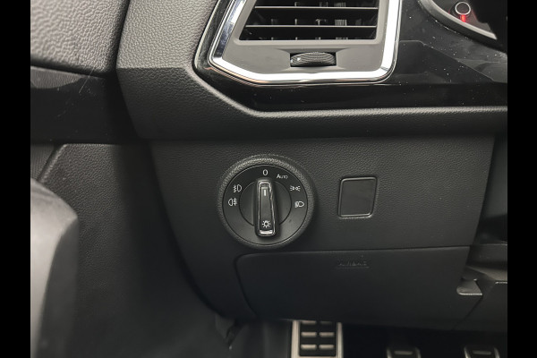 Seat Ateca 1.5 TSI FR Business Intense (INCL-BTW) *FULL-LED | SPORT-SEATS | NAVI-FULLMAP | LEATHER-MICROFIBRE | CAMERA | KEYLESS | DAB+ | CARPLAY | ECC | PDC | CRUISE | TOWBAR | 18''ALU*