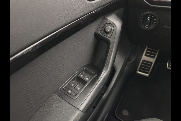 Seat Ateca 1.5 TSI FR Business Intense (INCL-BTW) *FULL-LED | SPORT-SEATS | NAVI-FULLMAP | LEATHER-MICROFIBRE | CAMERA | KEYLESS | DAB+ | CARPLAY | ECC | PDC | CRUISE | TOWBAR | 18''ALU*