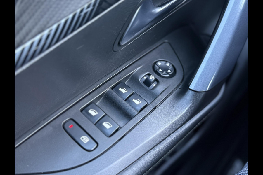 Peugeot 2008 1.2 PureTech Blue Lease Allure 1e Eigenaar,Camera,Navi,Clima,Cruise,Halfleder,6 Bak,Pdc V+A,Lm velgen,Apk tot 11-2026