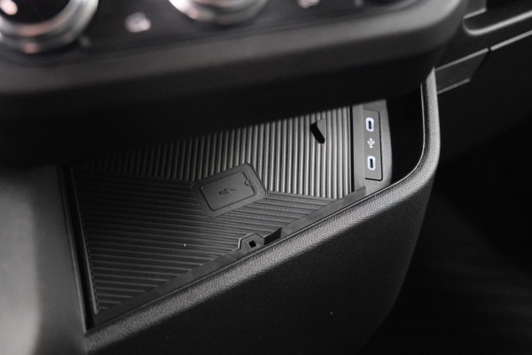 Renault Master T35 2.0 dCi 150 L3H2 Extra | Nieuw Model | Camera | Parkeersensoren | Apple Carplay | Navigatie