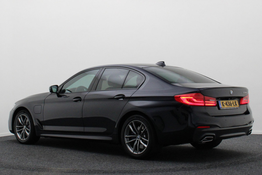 BMW 5 Serie 530e iPerformance High Executive M Sport Softclose, Head-Up, Apple Carplay, Camera, Keyless, Adapt. LED