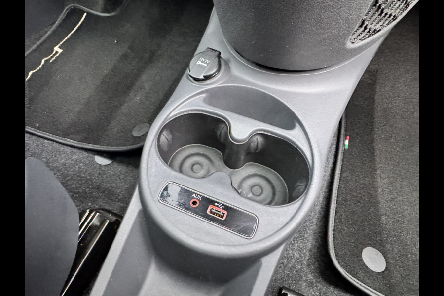 Fiat 500 0.9 TwinAir Turbo Lounge | Navigatie | Panorama | Cruise control | Airco