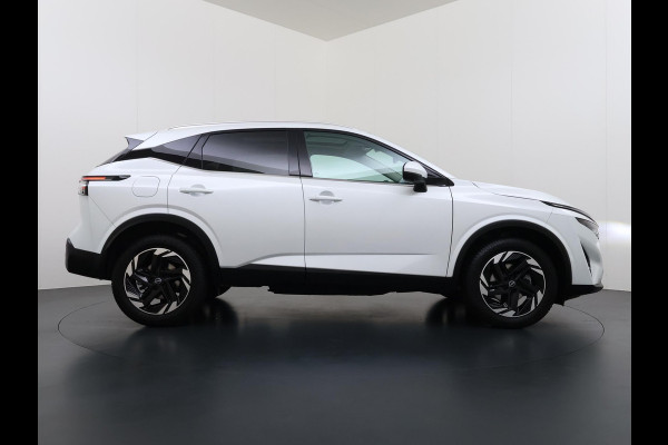 Nissan QASHQAI 1.3 MHEV Xtronic N-Connecta | FABRIEKSGARANTIE| PANO| VOORRUITVERWARMING| STOEL + STUUR VERWARMING| 360 CAMERA| DODE HOEK| HEAD-UP| ELEK. ACHTERKLEP