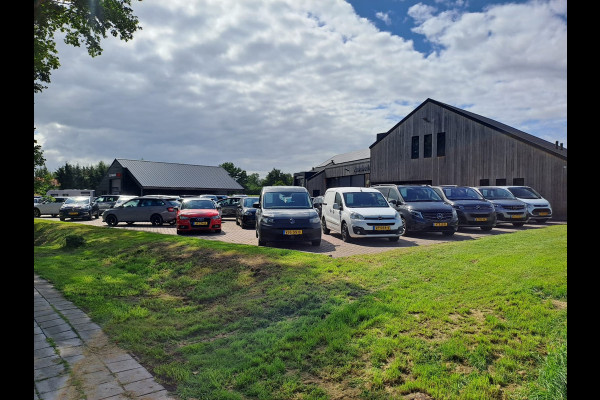 Škoda Kodiaq 1.5 TSI Sportline Business | Automaat | Stuur- en stoelverwarming | Keyless | Canton | Elek. achterklep | ACC | Camera | PDC |