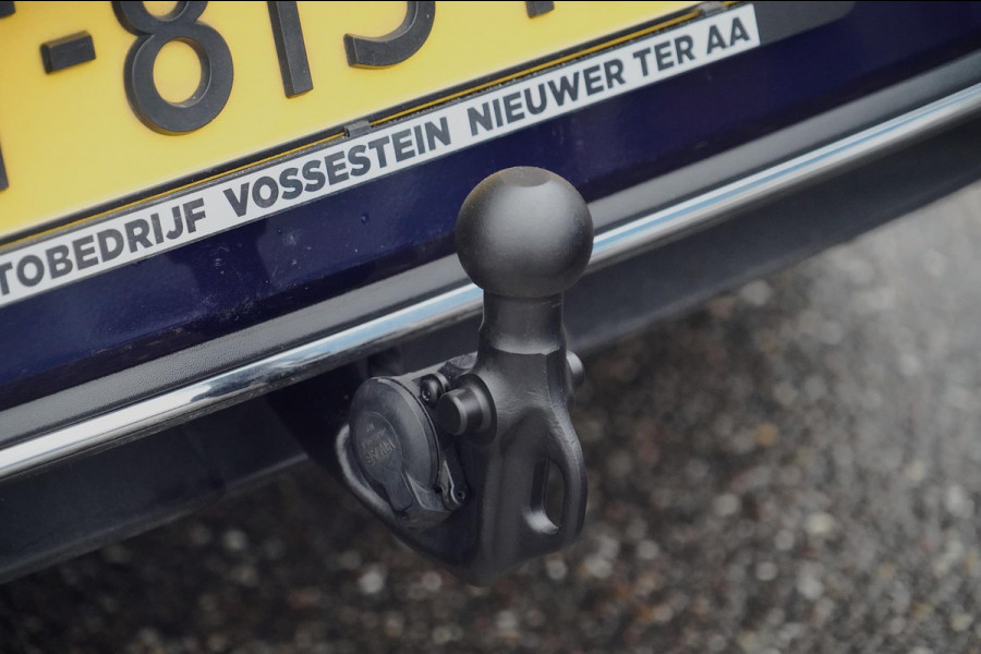 Volkswagen Golf 1.4 eHybrid GTE / Navigatie / Stoelverw. / Trekhaak / Pano / Stuurverw. / Camera / Side-Assist