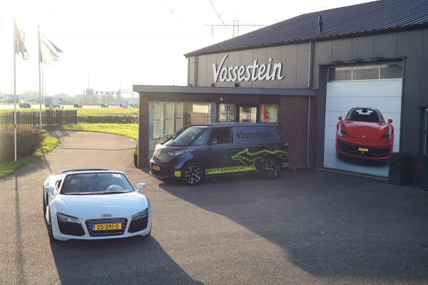 Volkswagen Golf 1.4 eHybrid GTE / Navigatie / Stoelverw. / Trekhaak / Pano / Stuurverw. / Camera / Side-Assist