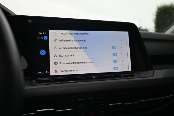 Volkswagen Golf 1.4 eHybrid Style 204 PK 1e Eig R-Line Adaptive Side-Assist Pano Massage 19''