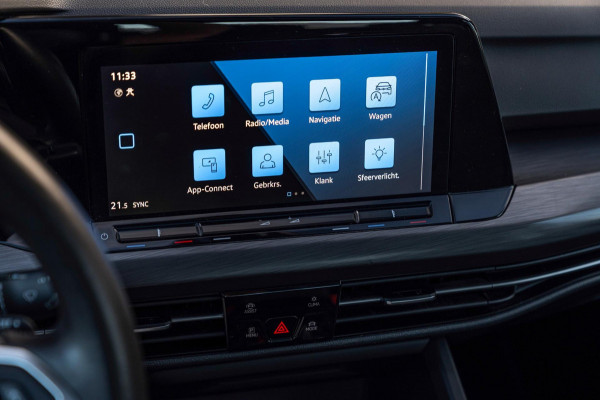 Volkswagen Golf 1.4 eHybrid Style 204 PK 1e Eig R-Line Adaptive Side-Assist Pano Massage 19''