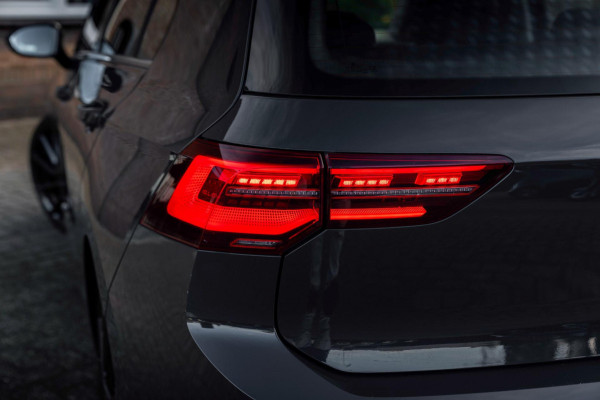 Volkswagen Golf 1.4 eHybrid Style 204 PK 1e Eig R-Line Adaptive Side-Assist Pano Massage 19''