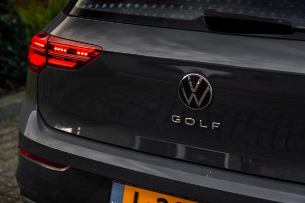 Volkswagen Golf 1.4 eHybrid Style 204 PK 1e Eig R-Line Adaptive Side-Assist Pano Massage 19''