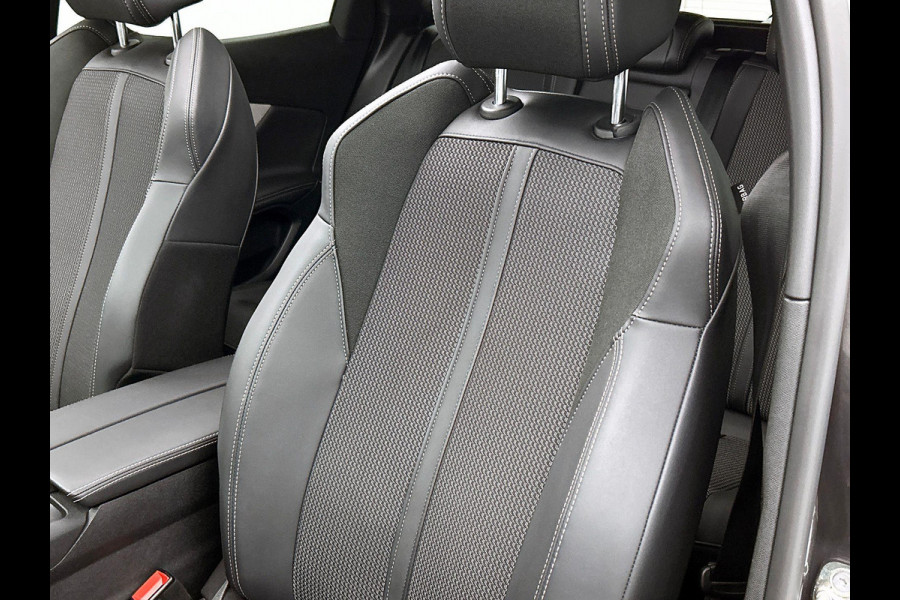 Peugeot 3008 1.6 HYbrid 225 GT PANORAMADAK | 1/2 LEER | STANDKACHEL