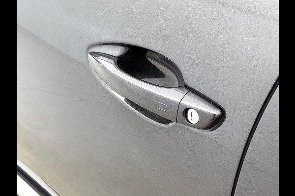 Peugeot 3008 1.6 HYbrid 225 GT PANORAMADAK | 1/2 LEER | STANDKACHEL