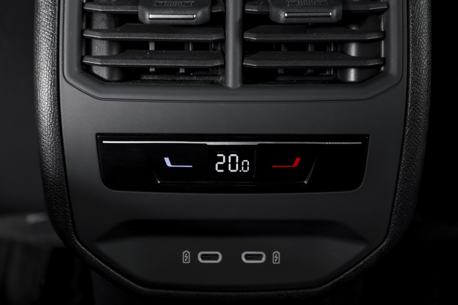 CUPRA Leon Sportstourer 1.5 TSI e-Hybrid Business | Drive Pack | Dig. Cockpit | Adapt. Cruise | Stoel-+Stuurverw. | PDC | Camera | NAV + App. Connect | ECC | LM 18" | 9447