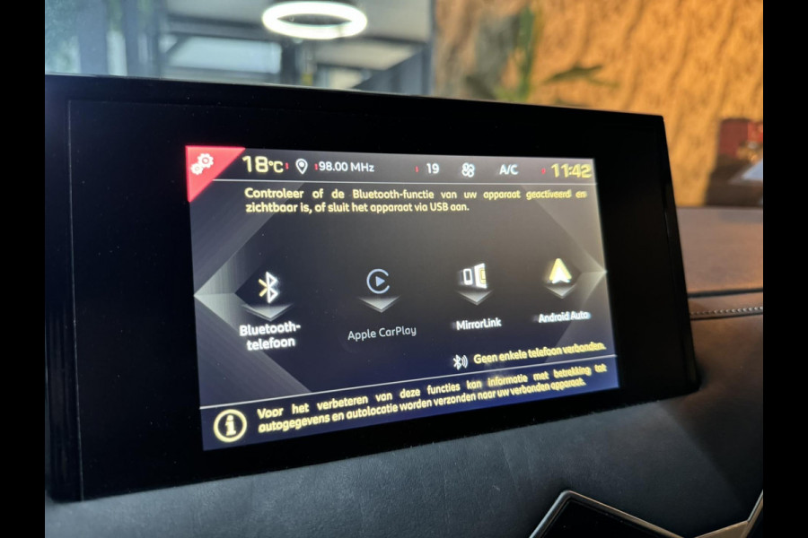 DS DS 3 Crossback 1.2 PureTech So Chic Garantie Afn. Trekhaak Head-up Navi Cruise LED DAB Carplay Rijklaar