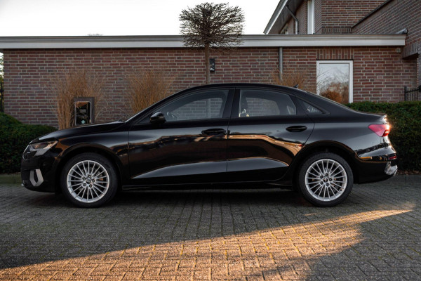 Audi A3 Limousine 30 TFSI Business Edition 110 PK Aut. Adaptive Virtual Keyless Stoelverwarming 17''