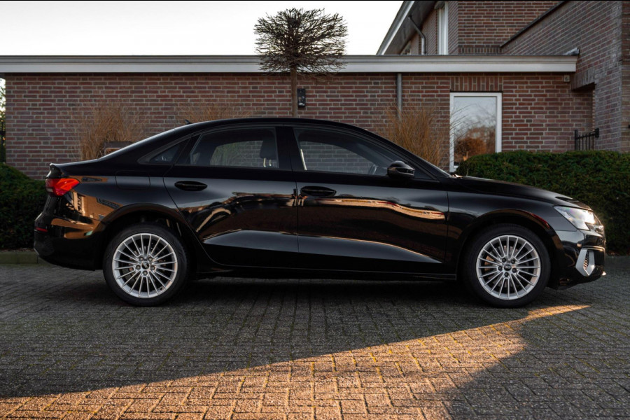 Audi A3 Limousine 30 TFSI Business Edition 110 PK Aut. Adaptive Virtual Keyless Stoelverwarming 17''