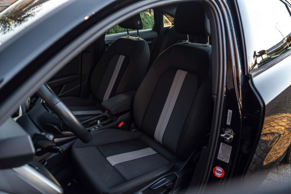 Audi A3 Limousine 30 TFSI Business Edition 110 PK Aut. Adaptive Virtual Keyless Stoelverwarming 17''